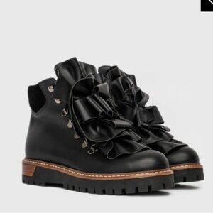 NWOB POKEMAOKE boots